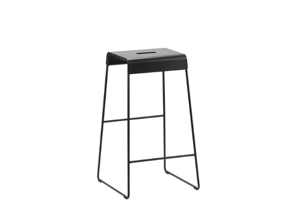 Zone Denmark A-stool Bar Stool in het zwart